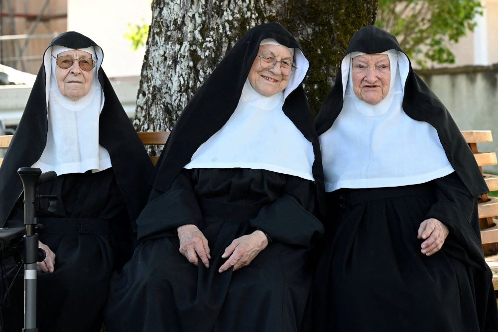 The Nuns of Schloss Goldenstein
